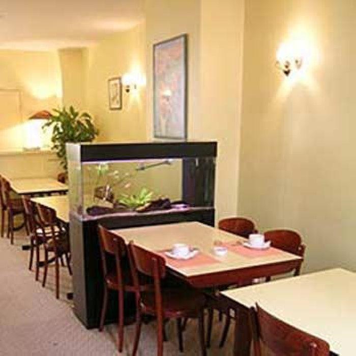 Abricotel Le Pré-Saint-Gervais Restaurant foto